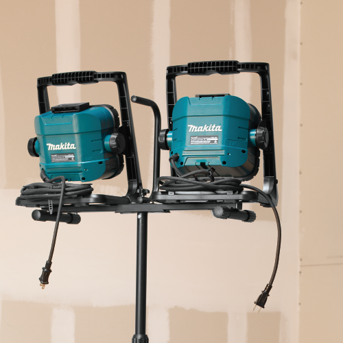 Makita DML805 18 V LXT Lithium‑Ion Cordless/Corded 20 L.E.D. Work Light, Light Only