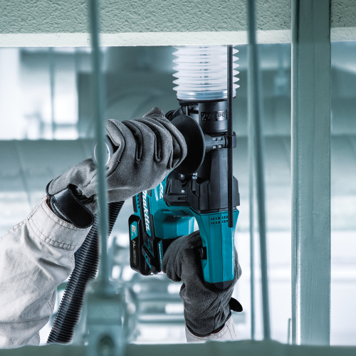 Makita RH01R1 12 V max CXT Lithium‑Ion Brushless Cordless 5/8 in. Rotary Hammer Kit, accepts SDS‑PLUS bits (2.0Ah)