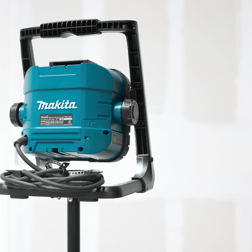 Makita DML805 18 V LXT Lithium‑Ion Cordless/Corded 20 L.E.D. Work Light, Light Only
