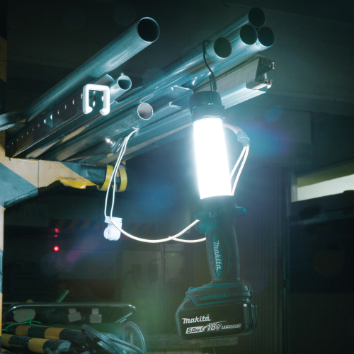 Makita DML806 18 V LXT Lithium‑Ion Cordless L.E.D. Lantern/Flashlight, Flashlight Only