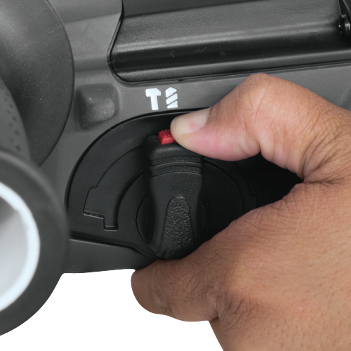 Makita XRH04T 18 V LXT Lithium‑Ion Cordless 7/8 in. SDS‑PLUS Rotary Hammer Kit, (5.0Ah)